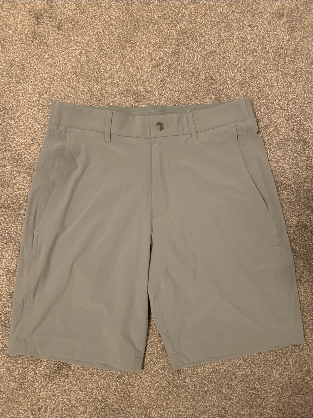 Walter Hagen Light Gray Flat Front Performance Shorts